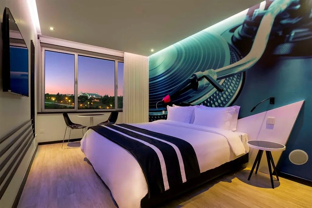 Hf Fenix Music Hotel Lisbon 3*,